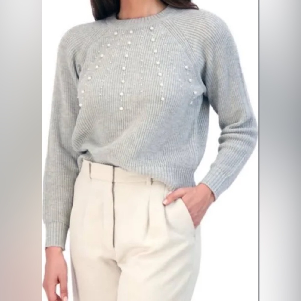 Used great condition. 
French connection gray sweater with cute white pearls